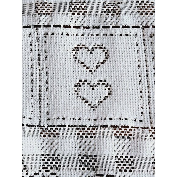 Vintage White Lace Table Runner Heart Apple Design Cotton Blend No Tag - Picture 8 of 8